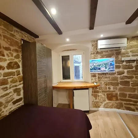 & Guest house