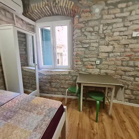 & Šibenik